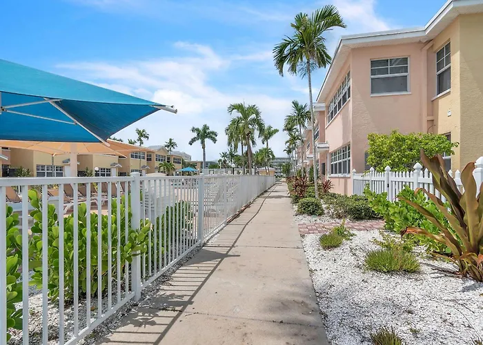 Holiday home Barefoot B201
